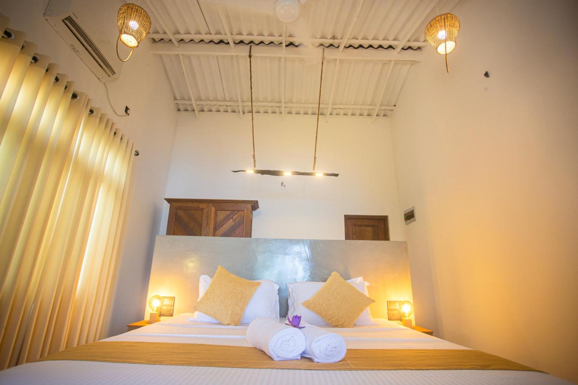Aki Luna Lagoon Resort Hikkaduwa Exterior photo